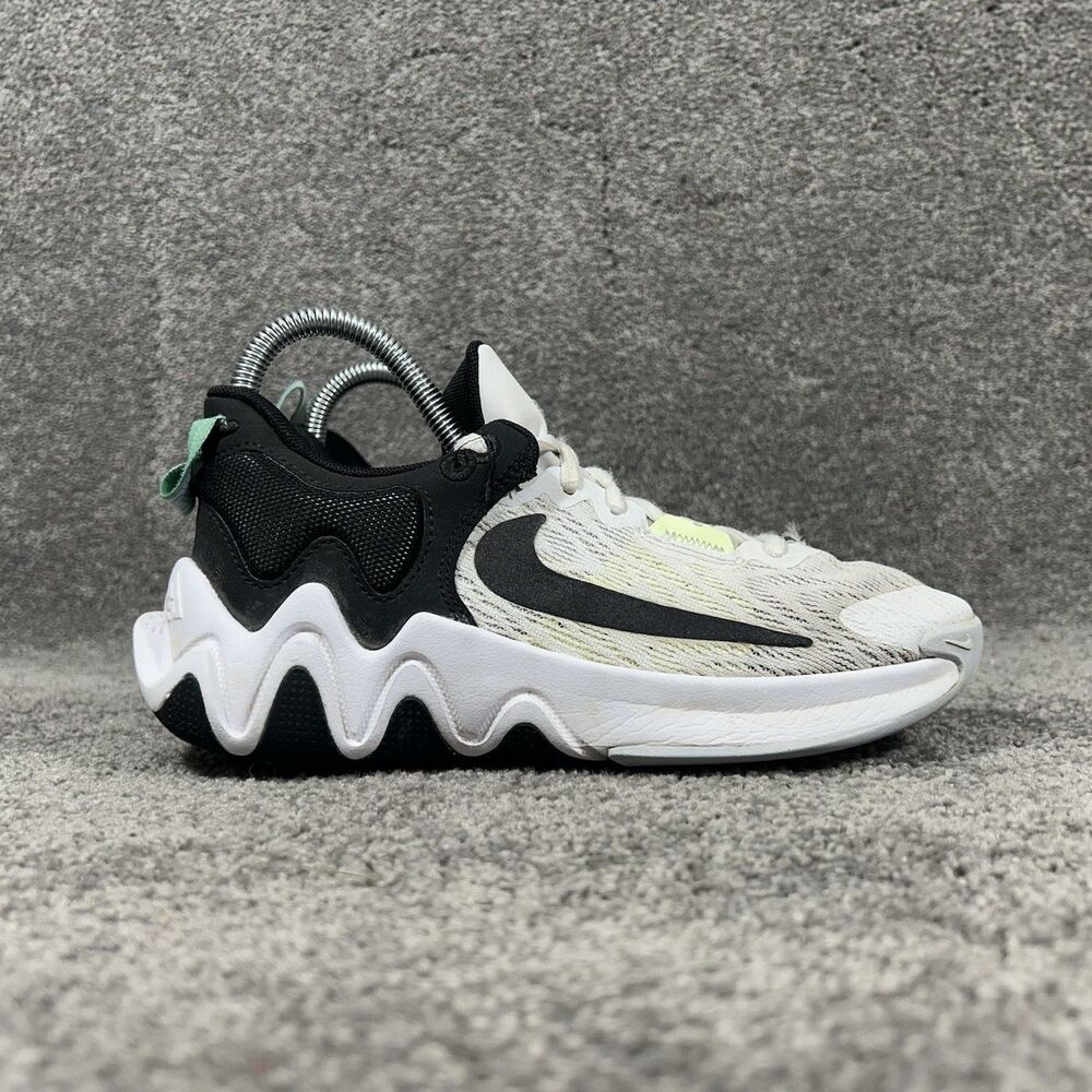 Nike Giannis Immortality 2 GS DQ1943-101 Youth Sz 4Y White Basketball Shoes Used